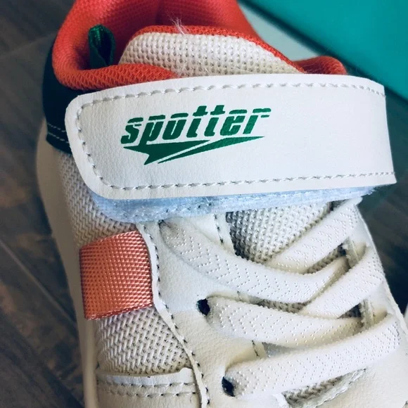 NWT Kids White and Pink Sneakers. Size 27 - Picture 4 of 7